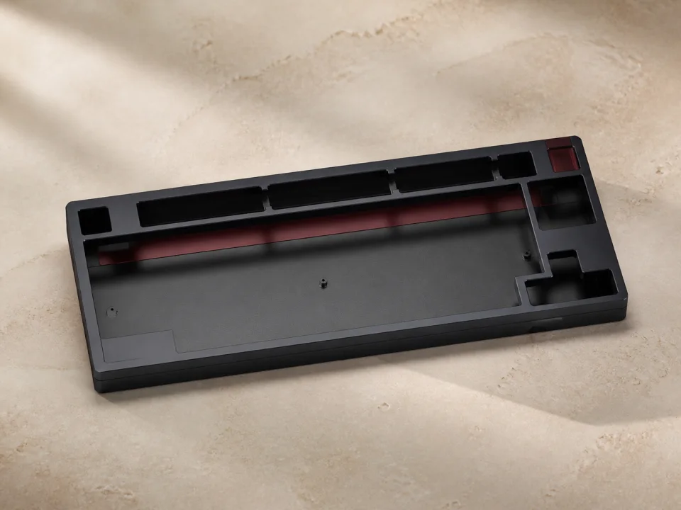 Machined aluminum mechanical keyboard case